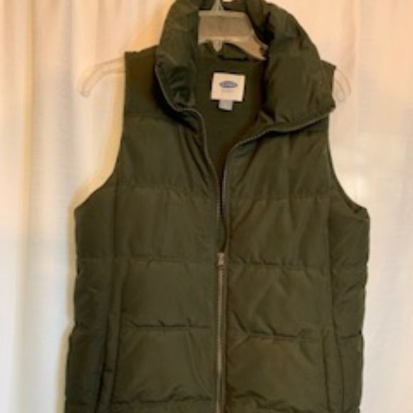 Old Navy Jackets & Blazers - 3/$20 Old Navy M Olive Puffer Vest
